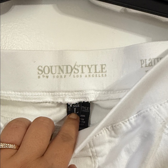 White Ankle & Cropped Jeans - Picture 2 of 2